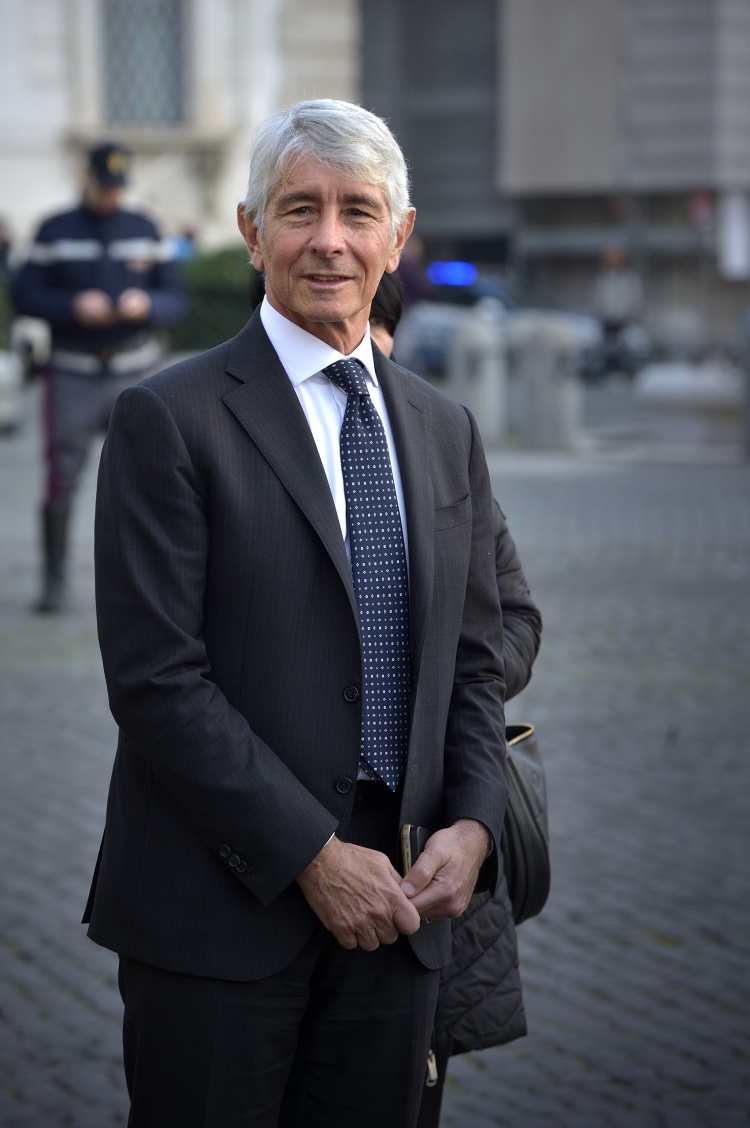 乐部的努力, 接着说, tenan