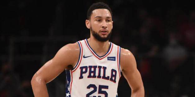 西蒙斯个人, 进展并不顺, 获得一份底