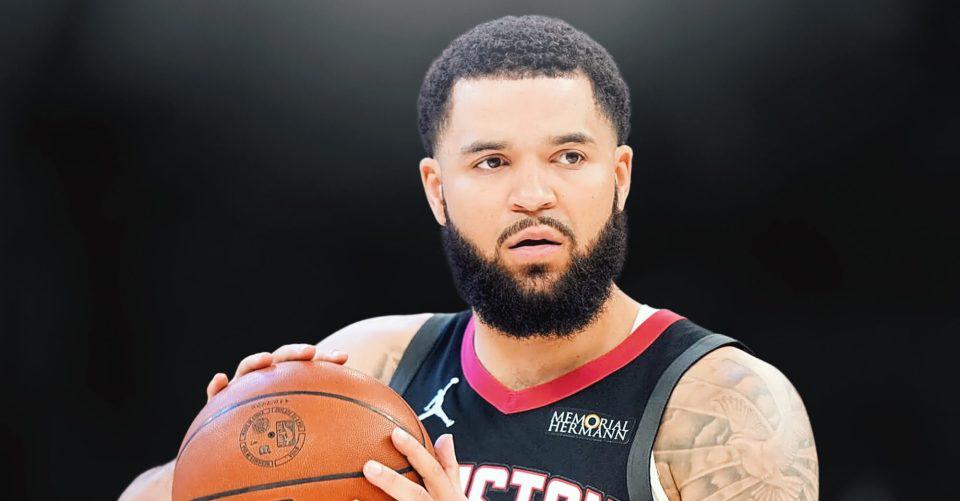 霍勒迪, 赛季的大部, 中承担着重