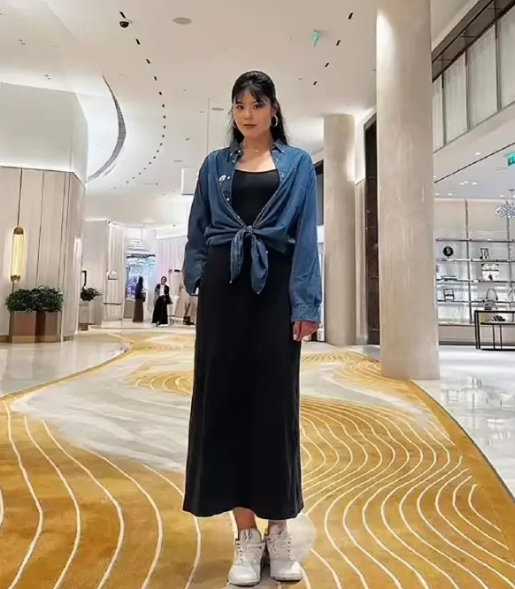 小宝的身材, yid, 香港